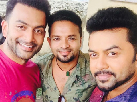 15-1431695480-meet-amar-akbar-anthony