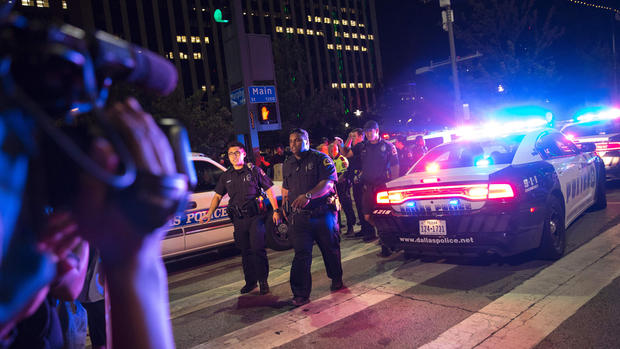 545475318-downtown-dallas-police-shooting